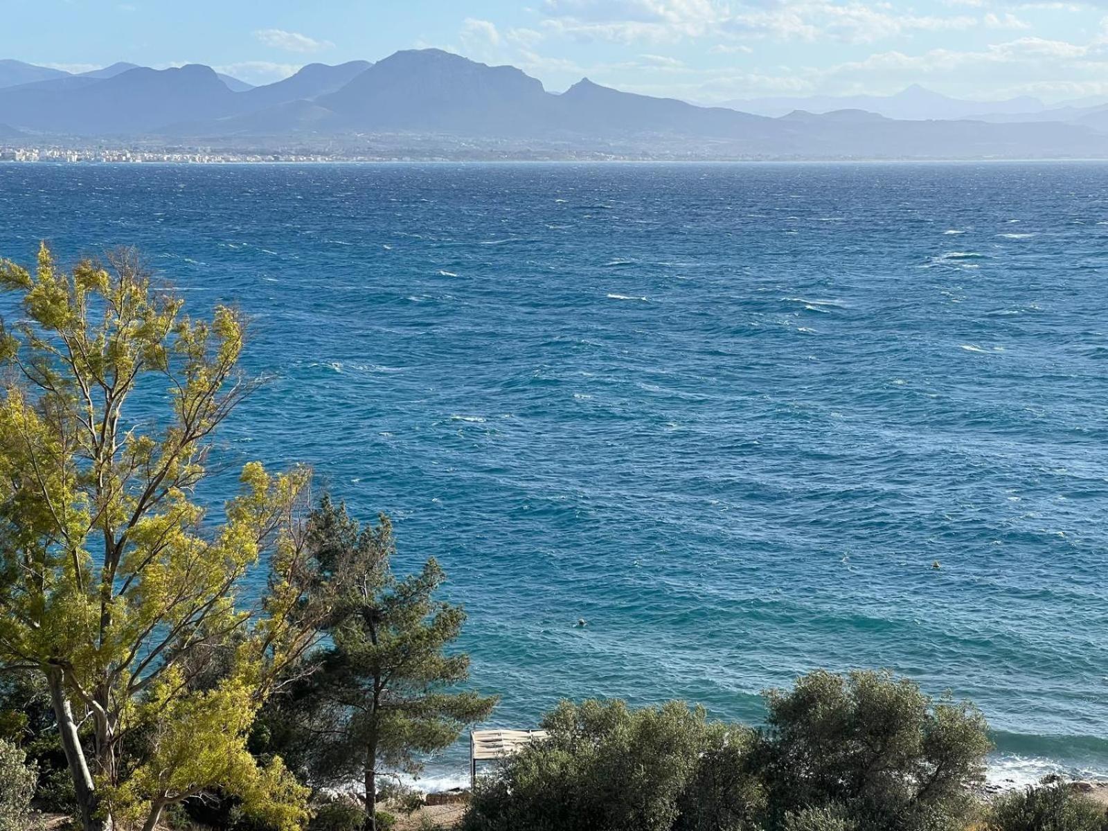 Atlas Apartment With Private Beach And Seaview Blue Loutráki Extérieur photo
